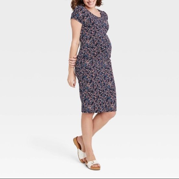 Isabel Maternity by Ingrid & Isabel™ Short Sleeve T-Shirt Maternity Dress - Picture 1 of 3